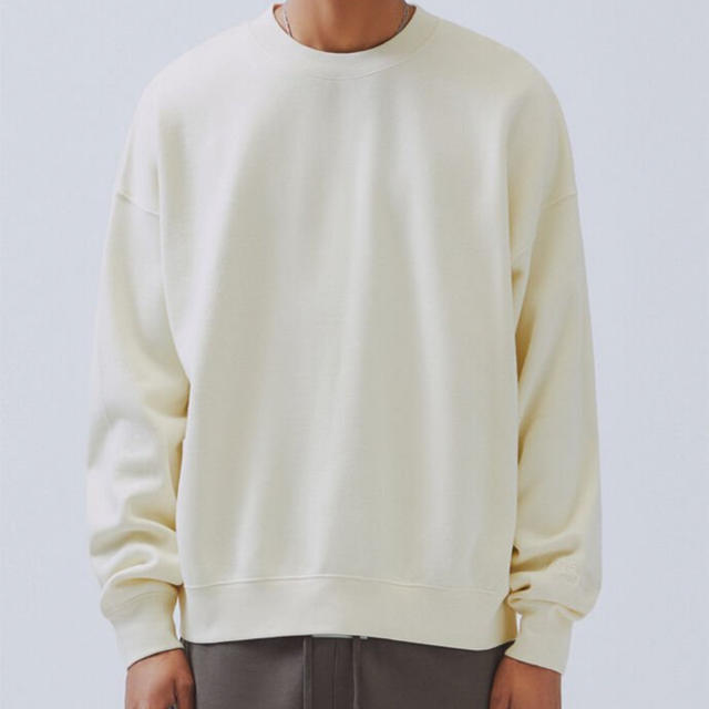 FEAR OF GOD(フィアオブゴッド)のEssentials Crew Neck Sweatshirt メンズのトップス(スウェット)の商品写真