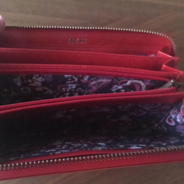 ANNA SUI(アナスイ)の☆真っ赤キュートなアンナスイ長財布 レディースのファッション小物(財布)の商品写真