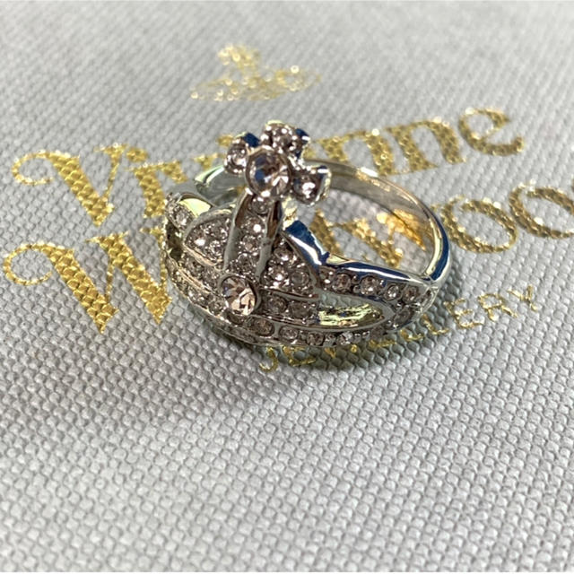 Vivienne Westwood(ヴィヴィアンウエストウッド)の即購入OK ストーン付きリング レディースのアクセサリー(リング(指輪))の商品写真