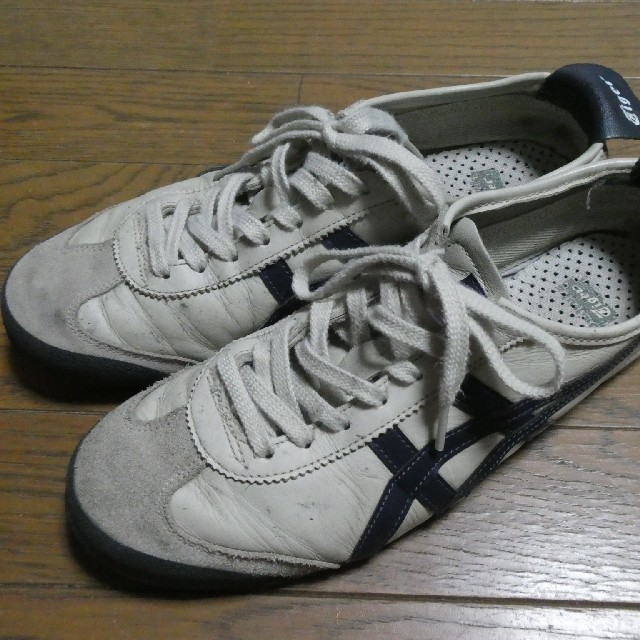 Onitsuka Tiger(オニツカタイガー)の専用　オニツカタイガー　スニーカー　27cm メンズの靴/シューズ(スニーカー)の商品写真