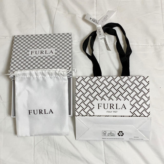 Furla(フルラ)のFURLA 空箱 ショップバック レディースのバッグ(ショップ袋)の商品写真