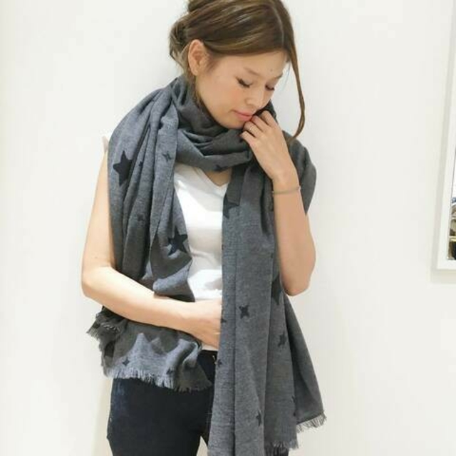 【新品未使用】DOUCE GLOIRE STAR STOLE　ブラウン