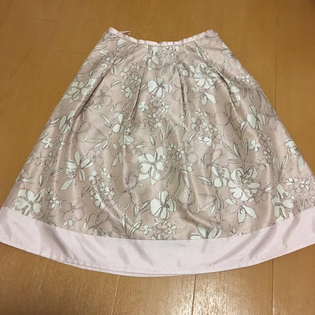 スカート ひざ丈 花柄 ピンク レディースのスカート(ひざ丈スカート)の商品写真