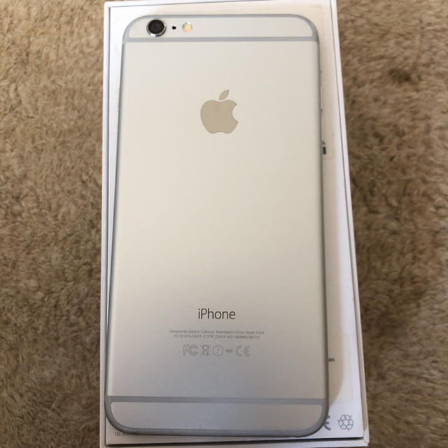 スマートフォン/携帯電話iPhone 6 Plus Silver 64 GB au