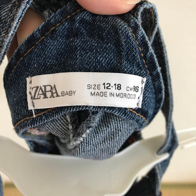 ZARA(ザラ)のZARA baby ジャンスカ キッズ/ベビー/マタニティのベビー服(~85cm)(ワンピース)の商品写真