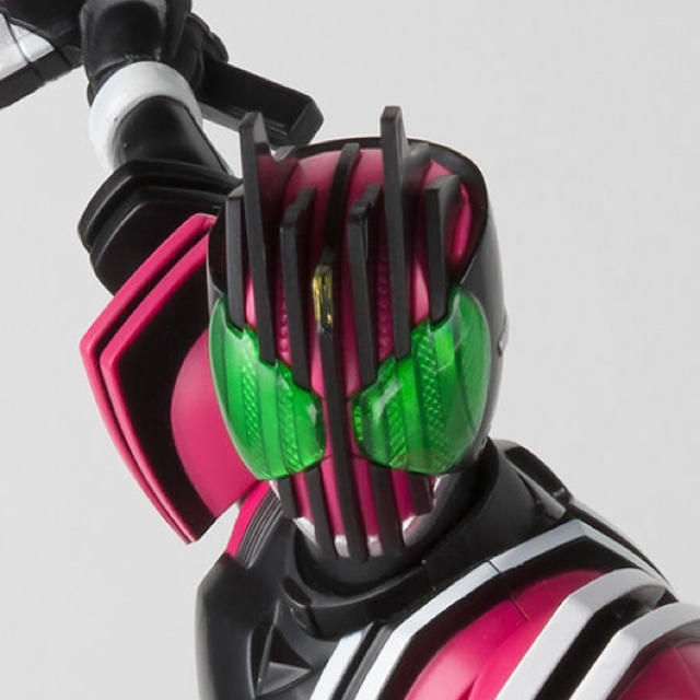 まとめ買いで割引！　仮面ライダーディケイド ネオディケイドライバーver