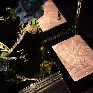 イヴサンローランボーテ(Yves Saint Laurent Beaute)の限定 新品 イヴ・サンローラン サハリエンヌ フェイスパウダー コレクター4(フェイスパウダー)