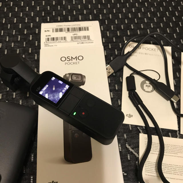 【国内正規品】 DJI OSMO POCKET (3軸ジンバル, 4Kカメラ)