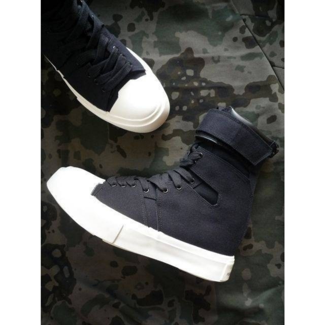 JULIUS(ユリウス)の_JULIUS ISDN Strapped Edge Sneaker    メンズの靴/シューズ(スニーカー)の商品写真