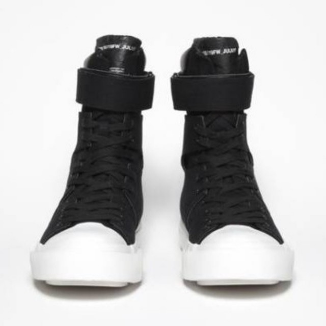 JULIUS(ユリウス)の_JULIUS ISDN Strapped Edge Sneaker    メンズの靴/シューズ(スニーカー)の商品写真