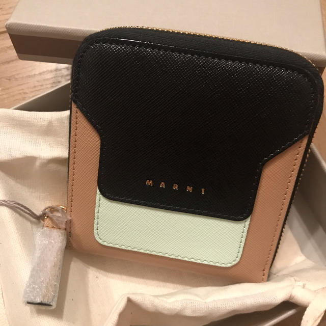 Marni(マルニ)の新品タグ付 マルニ財布 レディースのファッション小物(財布)の商品写真