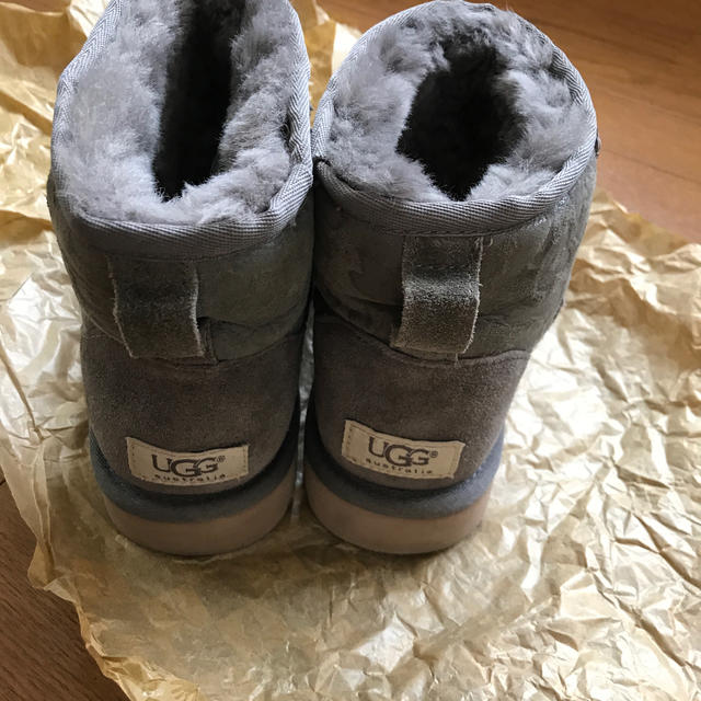 UGG(アグ)のぷーちゃんさん専用 アグ ブーツ レディースの靴/シューズ(ブーツ)の商品写真