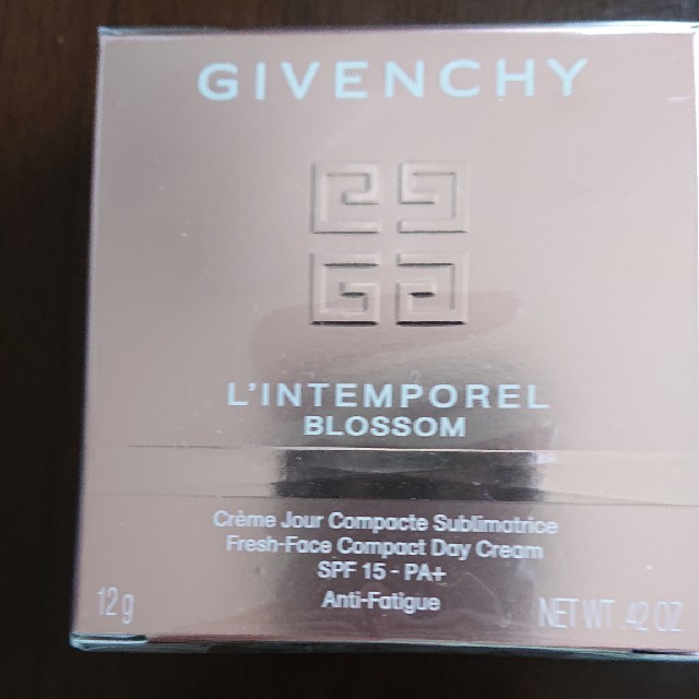 GIVENCHY ランタンポレルブロッサムクリームコンパクト 12g