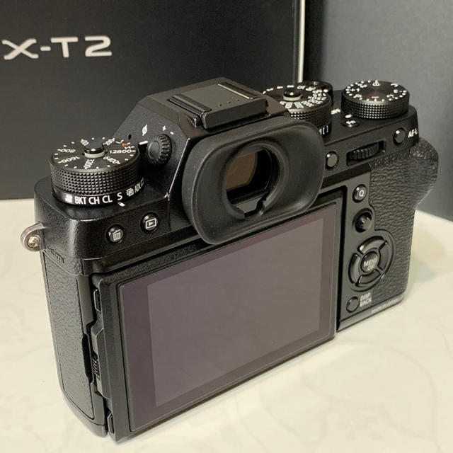 富士フイルム(フジフイルム)の【美品】FUJIFILM X-T2 ボディ ブラック 付属品完備 スマホ/家電/カメラのカメラ(ミラーレス一眼)の商品写真