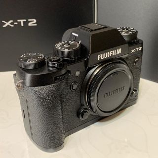 フジフイルム(富士フイルム)の【美品】FUJIFILM X-T2 ボディ ブラック 付属品完備(ミラーレス一眼)