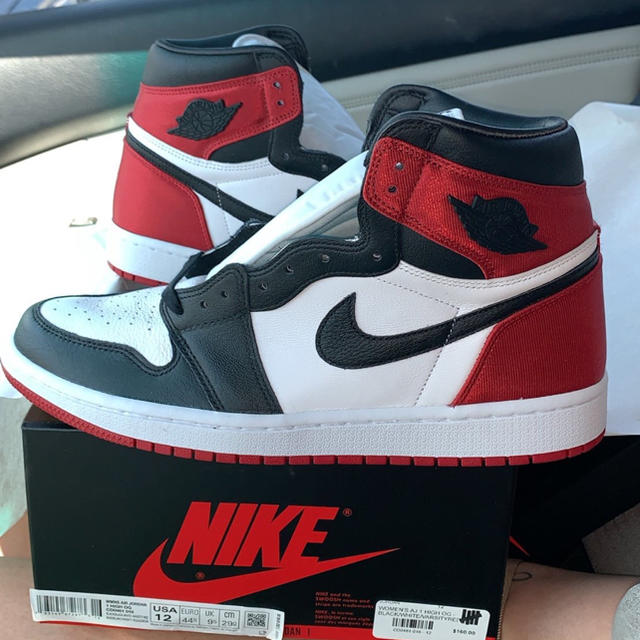 NIKE(ナイキ)のNIKE Air Jordan 1 "Black Toe Satin" レディースの靴/シューズ(スニーカー)の商品写真