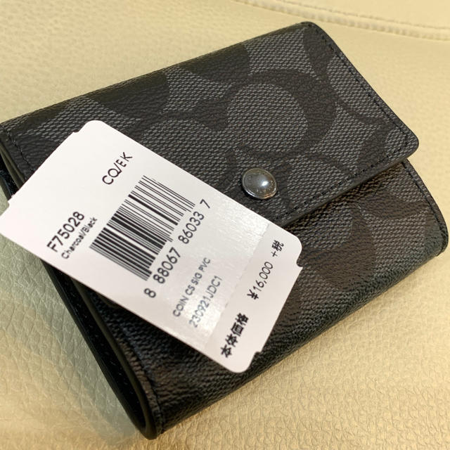 COACH(コーチ)のCOACH F75028 未使用 シグネチャー  コインケース  未使用 メンズのファッション小物(コインケース/小銭入れ)の商品写真