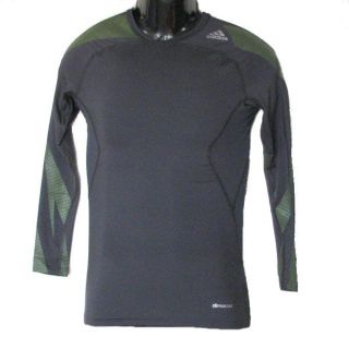 アディダス(adidas)の新品◆(Ｍ)adidasダークグレーtechfitロングスリーブ(Tシャツ/カットソー(七分/長袖))