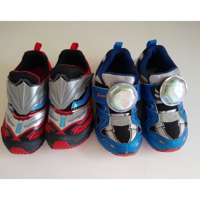 ウルトラマン 専用 ルーブ 青 ジード 赤 スニーカー 17cmの通販 By さくらんもも S Shop ラクマ ウルトラマン 専用 ルーブ 青 ジード 赤 スニーカー 17cmの通販 By さくらんもも S Shop ラクマ