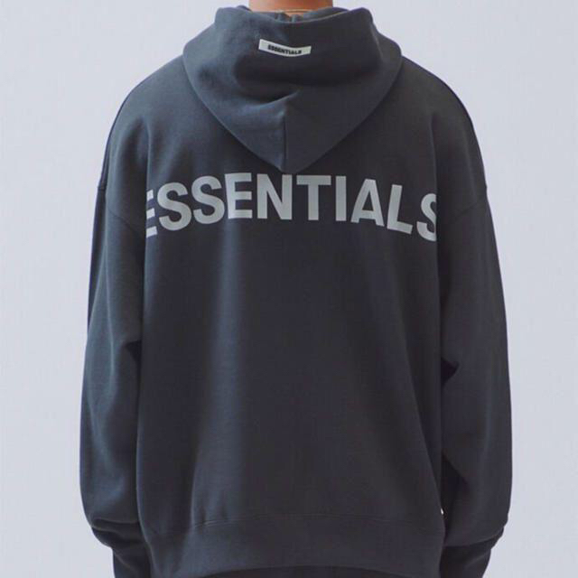 M FOG Essentials Pullover Hoodieパーカー