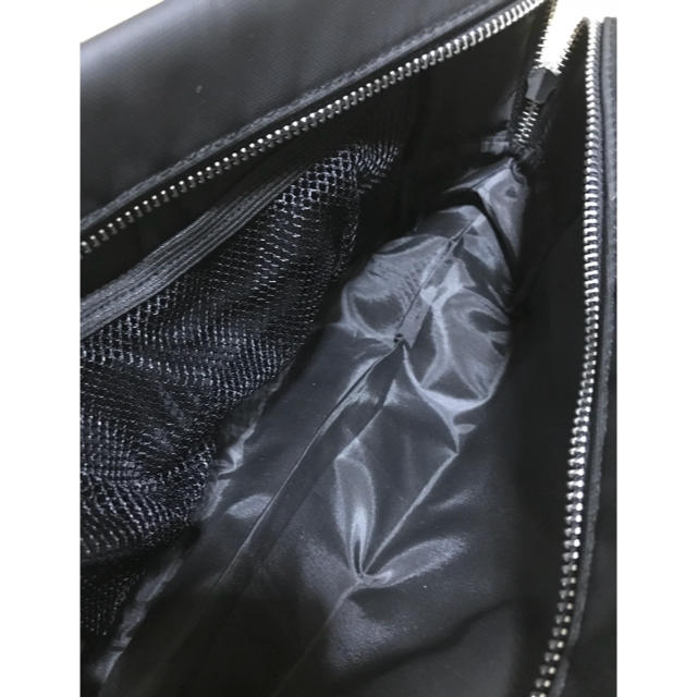 Yves Saint Laurent Beaute(イヴサンローランボーテ)のイヴ・サンローラン クラッチバッグ レディースのバッグ(クラッチバッグ)の商品写真