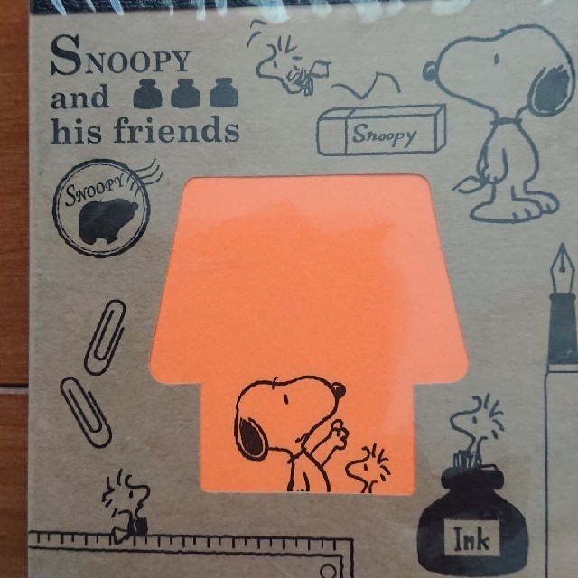 SNOOPY(スヌーピー)の『スヌーピー&ウッドストック🐕🐥２色のメモ帳📒』 エンタメ/ホビーのおもちゃ/ぬいぐるみ(キャラクターグッズ)の商品写真