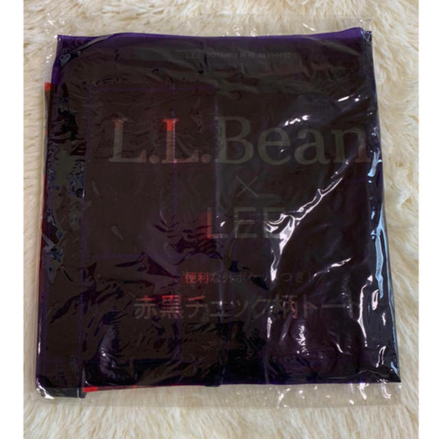 L.L.Bean(エルエルビーン)のLEE 2015年 1月号付録 L.L.Bean 赤黒チェック柄トート レディースのバッグ(トートバッグ)の商品写真