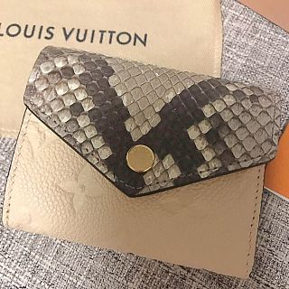 ルイヴィトン(LOUIS VUITTON)のとも♡様専用　ルイヴィトン ポルトフォイユ ゾエ パイソン(財布)