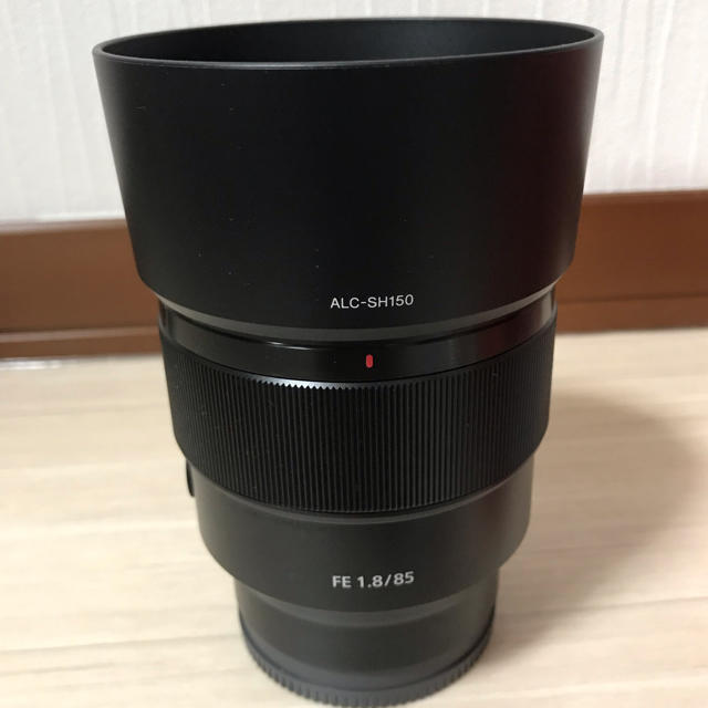 SONY(ソニー)の使用回数 数回！ SONY SEL85F18 85mm f1.8 単焦点 スマホ/家電/カメラのカメラ(レンズ(単焦点))の商品写真