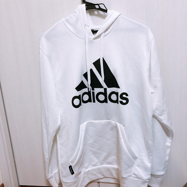 adidas パーカー