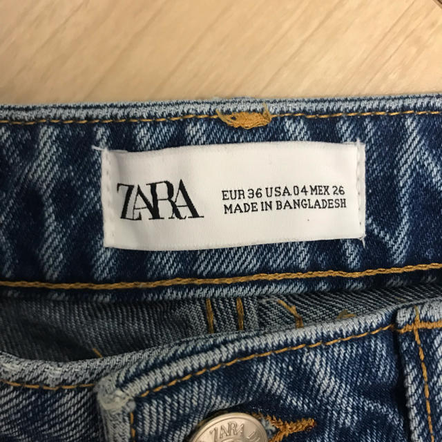 ZARA(ザラ)のZARA☆マムフィットデニムパンツ レディースのパンツ(デニム/ジーンズ)の商品写真