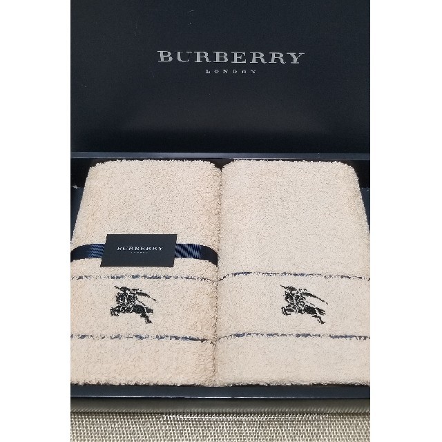 BURBERRY(バーバリー)のBurberry London　　フェイスタオル　 【新品】　バーバリータオル インテリア/住まい/日用品の日用品/生活雑貨/旅行(タオル/バス用品)の商品写真