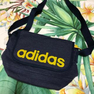 アディダス(adidas)のアディダスショルダーバッグ(ショルダーバッグ)