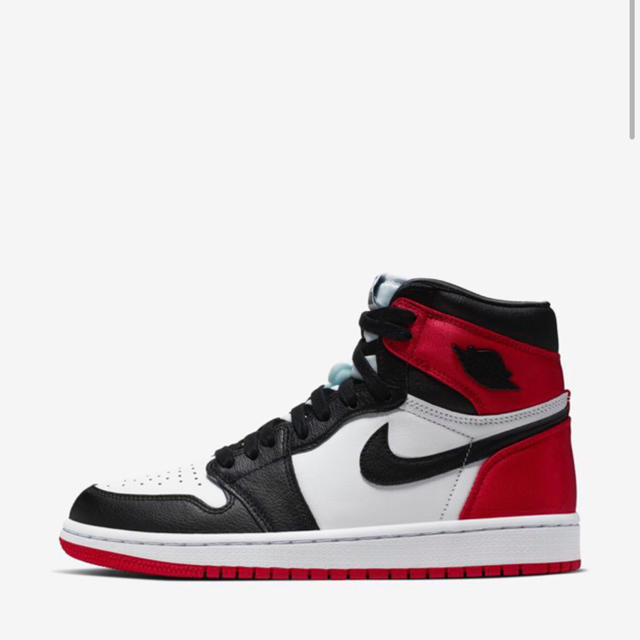 NIKE AIR JORDAN 1 SATIN BLACK TOE