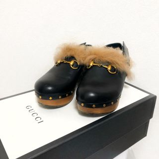 グッチ(Gucci)の【美品】GUCCI プリンスタウン サボ サンダル レディース 37 ブラック(ローファー/革靴)