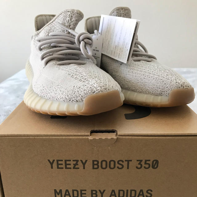 靴/シューズyeezy boost 350V2 F99710 SESAME