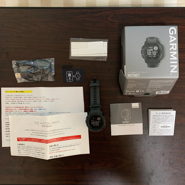 GARMIN(ガーミン)のGARMIN INSTINCT スマートウォッチ 美品 メンズの時計(腕時計(デジタル))の商品写真