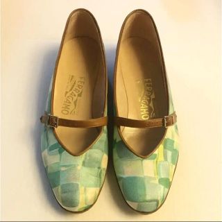 フェラガモ(Ferragamo)のフェラガモ  フラットシューズ 22.5(バレエシューズ)