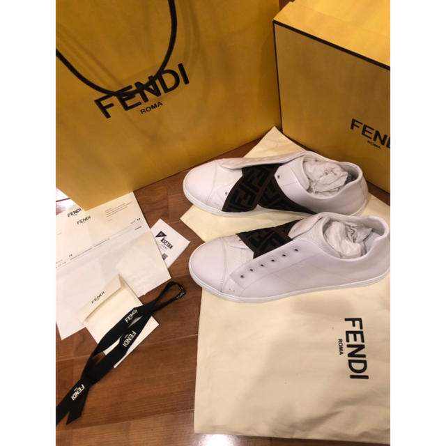 FENDI 19SS ホワイトレザースリッポン スニーカー