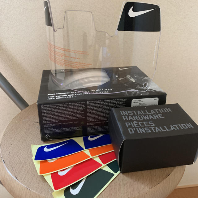 NIKE(ナイキ)のNIKE アイシールド クリア 新品・未使用 スポーツ/アウトドアのスポーツ/アウトドア その他(アメリカンフットボール)の商品写真