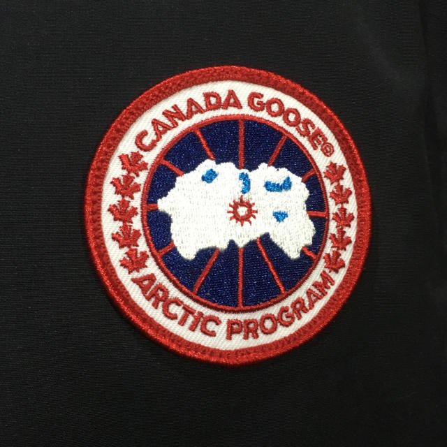 CANADA GOOSE(カナダグース)の多賀谷左近様専用　カナダグース ダウンベスト メンズのジャケット/アウター(ダウンベスト)の商品写真