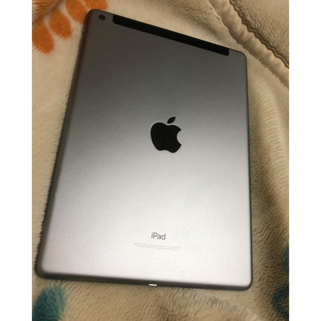 iPad 第5世代 Wi-Fi + Cellularスマホ/家電/カメラ