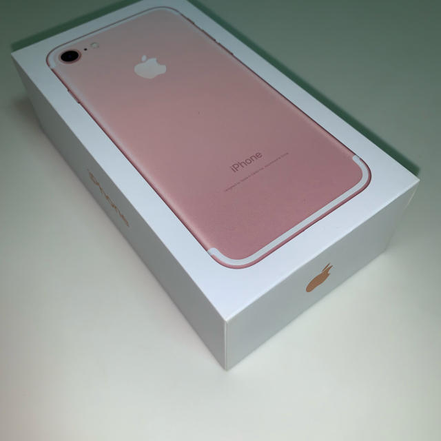 Apple(アップル)のiPhone 7 Rose Gold 32 GB auの箱、付属品 スマホ/家電/カメラのスマホアクセサリー(その他)の商品写真