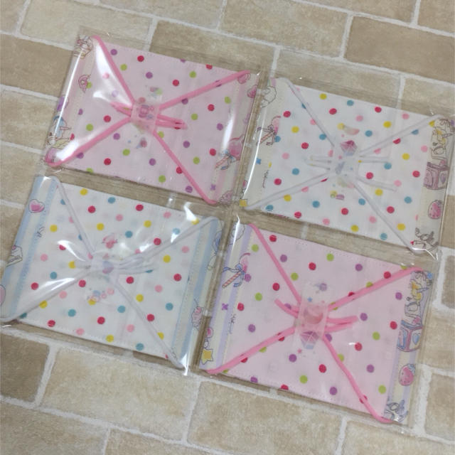 可愛い♡ハンドメイド♡ダブルガーゼ♡子供マスク♡ゆめかわ♡4枚set♡ ハンドメイドのキッズ/ベビー(外出用品)の商品写真