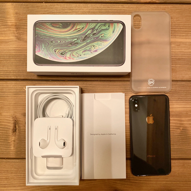 apple simフリー　iphone xs 256GB 美品　スペースグレーのサムネイル