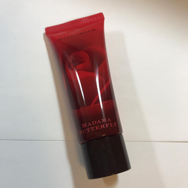 SHISEIDO (資生堂)(シセイドウ)の資生堂 マダムバタフライ ハンドクリーム40g 送料込 コスメ/美容のボディケア(ハンドクリーム)の商品写真