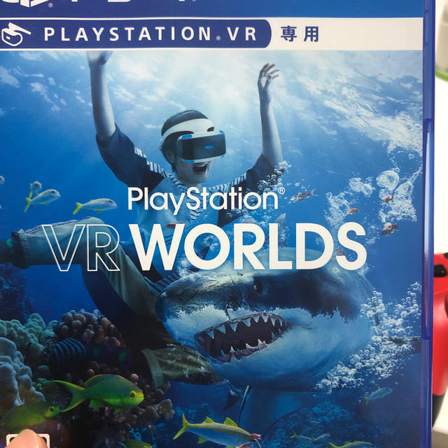 PlayStation VR(プレイステーションヴィーアール)のvr worlds エンタメ/ホビーのゲームソフト/ゲーム機本体(家庭用ゲームソフト)の商品写真