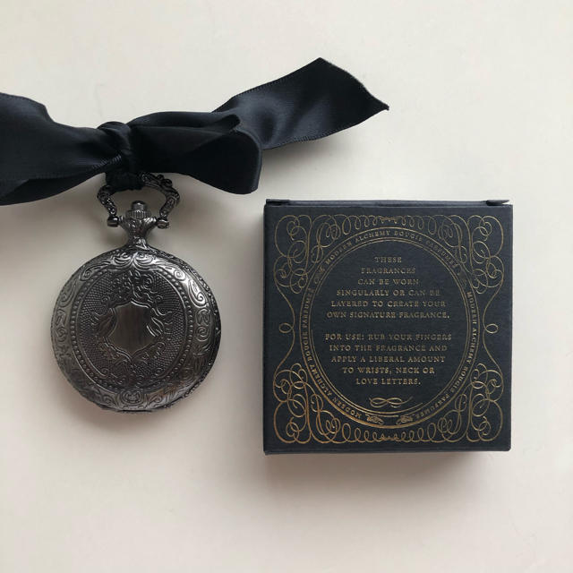 希少、MODERN ALCHEMY フレグランス(既に廃盤です)新品、未使用 AMERICAN RAG CIE - MODERN ALCHEMY 練り香水 Lily of the