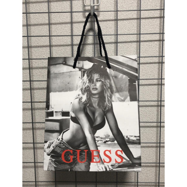 GUESS(ゲス)のGUESS 袋 レディースのバッグ(ショップ袋)の商品写真