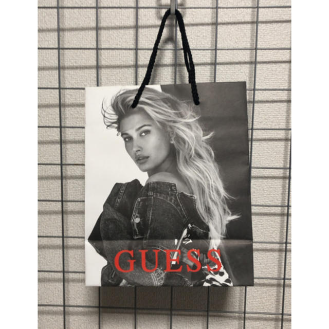 GUESS(ゲス)のGUESS 袋 レディースのバッグ(ショップ袋)の商品写真